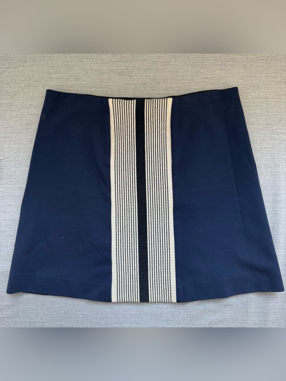 Tory Burch Sport Ponte A-line Skirt Womens S Navy Center Stripe - Picture 3 of 3